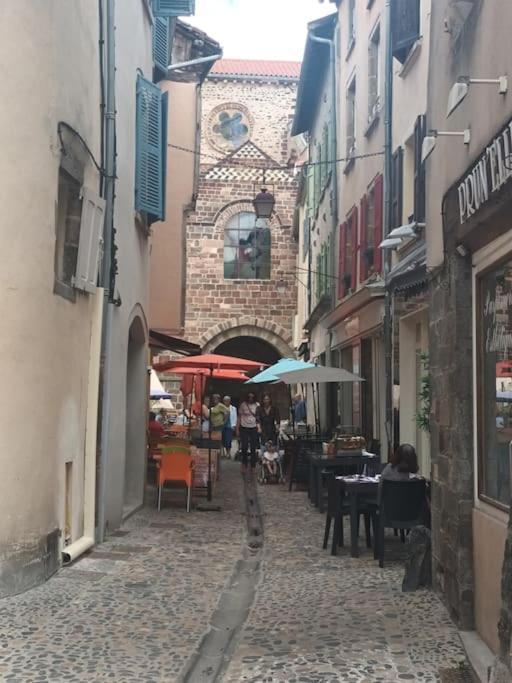 Chez David - Vacances Sous Les Toits Brioude Zewnętrze zdjęcie